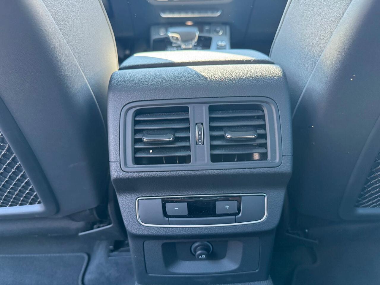 Audi Q5 TDi 150 kW mHEV+ S tronic quattro Launch edition line