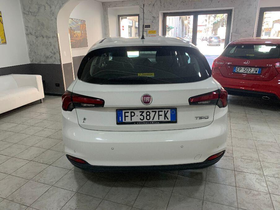 Fiat Tipo 1.4 5 porte Easy - OK NEOPATENTATI