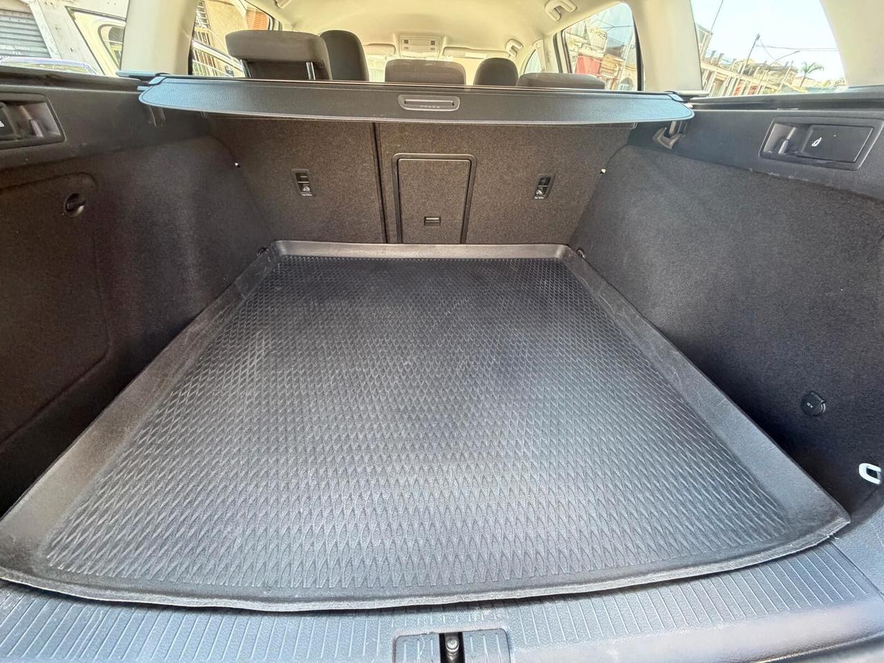 Volkswagen Golf Variant 1.6 TDI 115 CV Business BlueMotion Technology