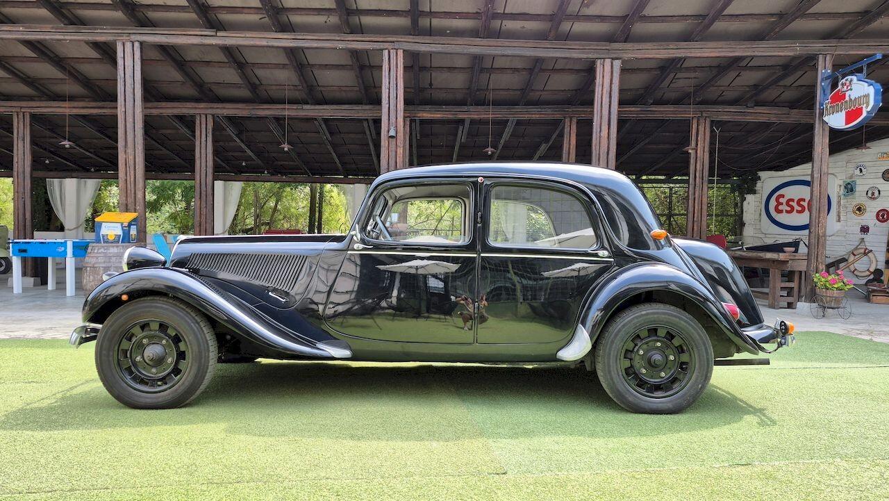 Citroen Traction Avant 11 BL – 1955