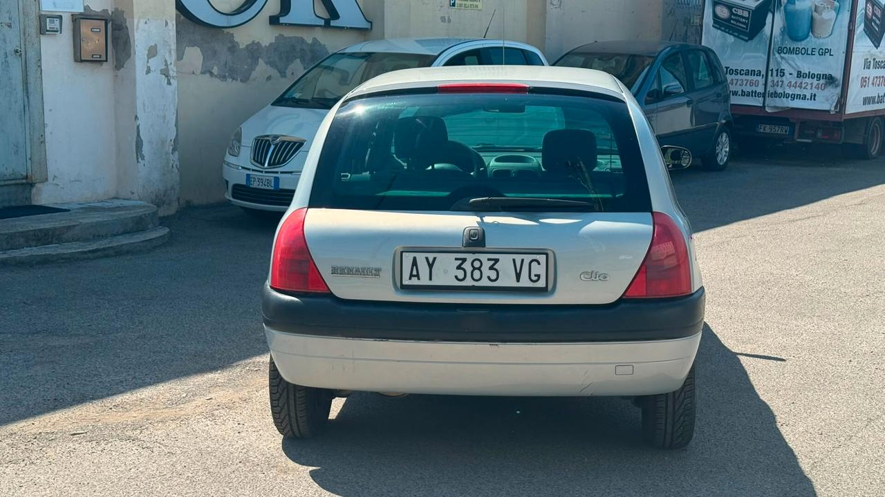 Renault Clio 1.2 cat 5 porte RT