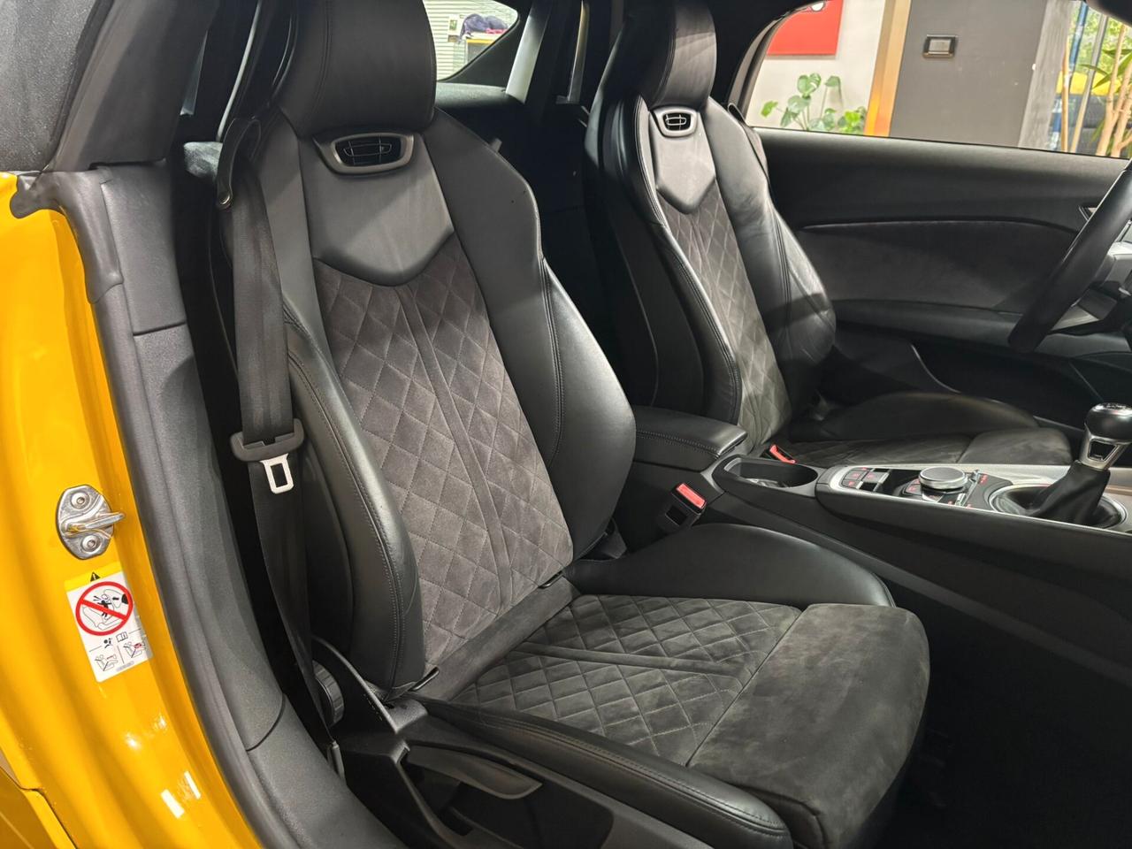 Audi TT Roadster 2.0 TDI ultra S line