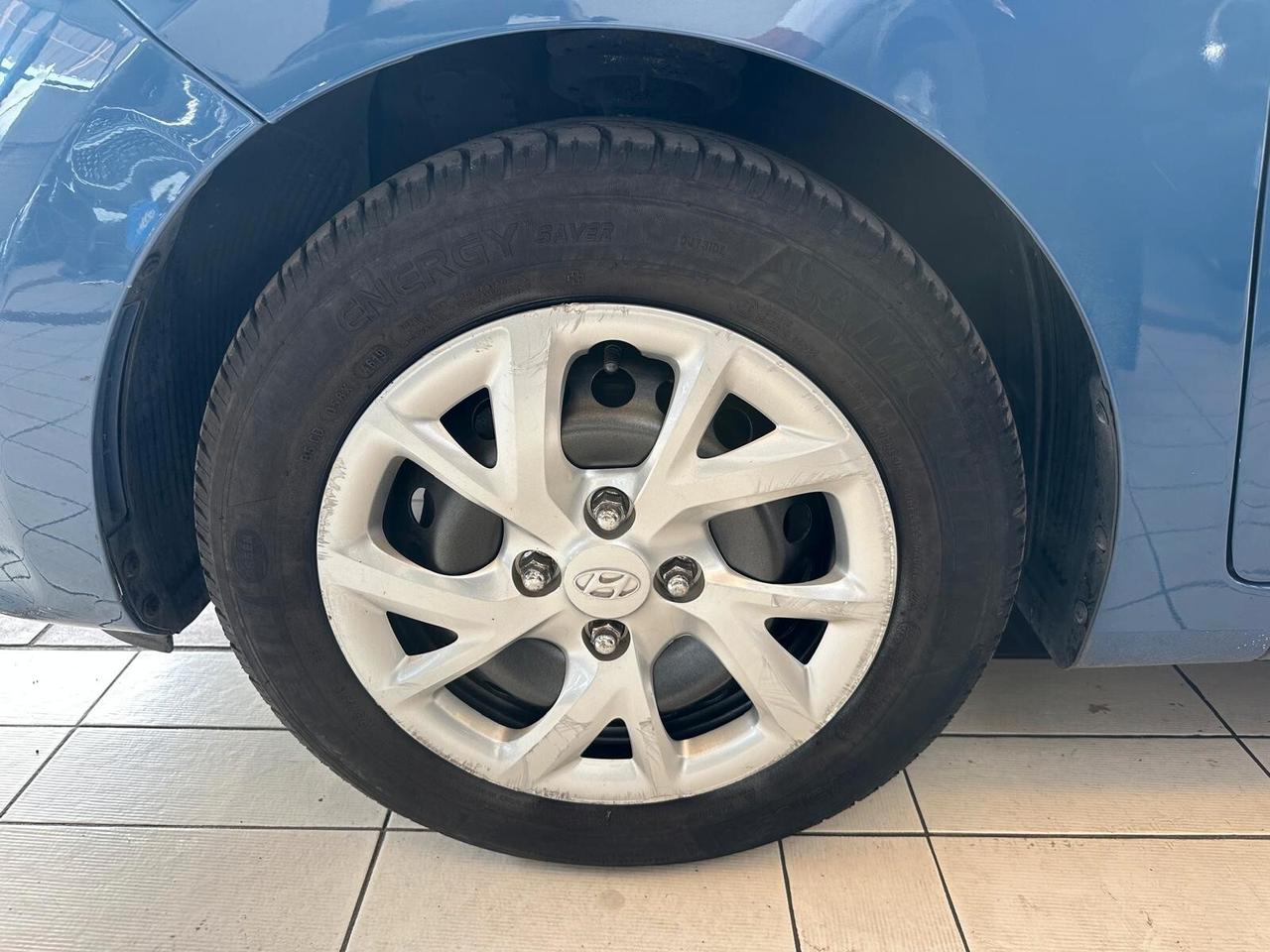 Hyundai i10 1.0 MPI Sound Edition A/T