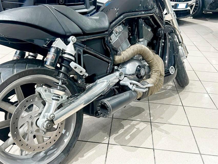 Harley-davidson 1130 V-ROD - VRSCR Street Road