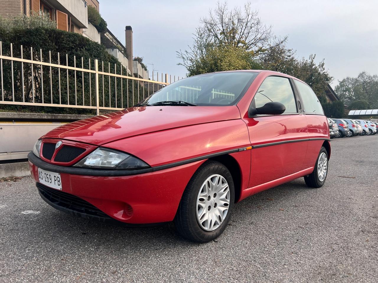Lancia Y 1.1i cat Elefantino Blu adatta a neopatentati