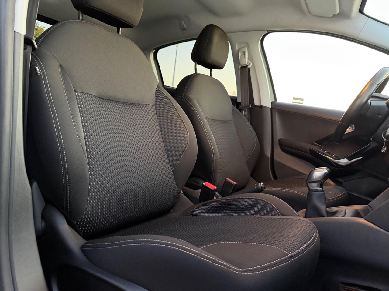 Peugeot 208 1.6 BlueHDi 100cv 5p. Allure GR. OPACO