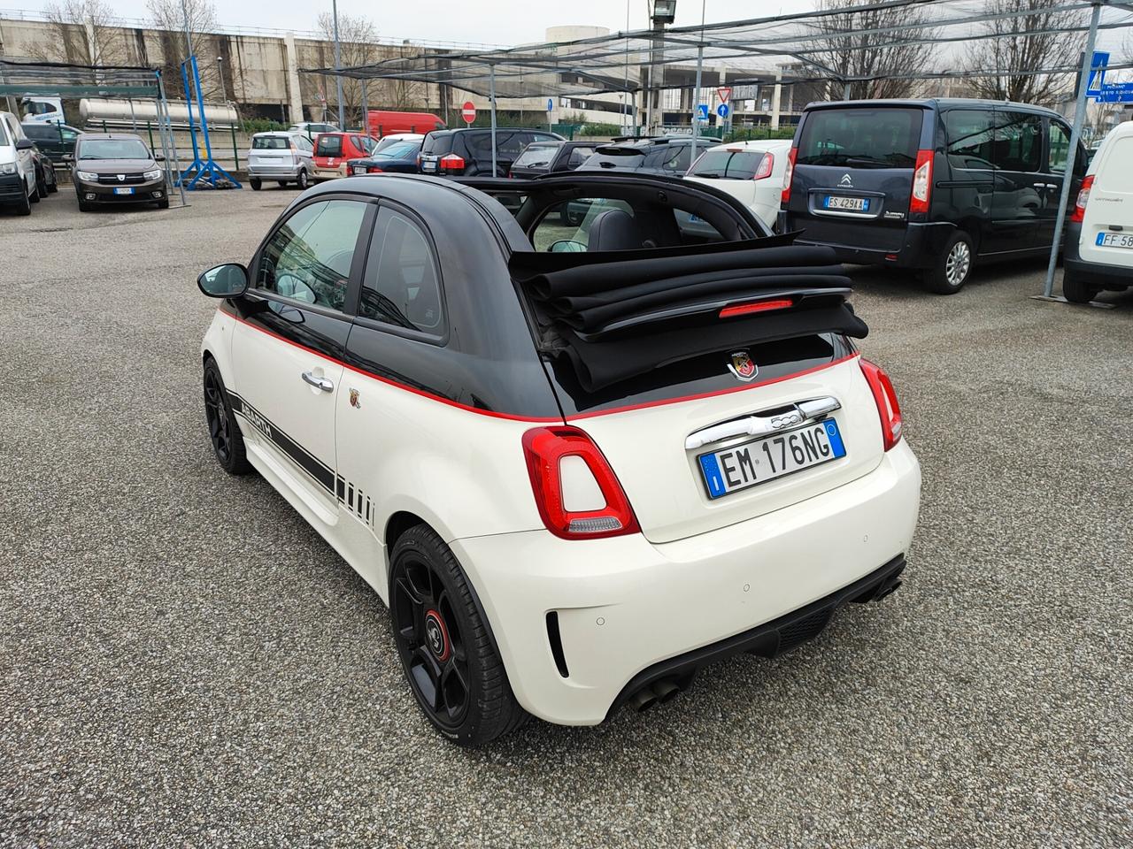 Abarth 500 C 1.4 Turbo T-Jet MTA Bicolore