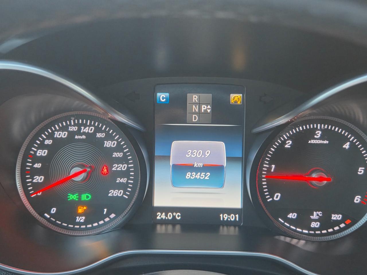 Mercedes-benz C 250d Coupe 80 mila km pak AMG