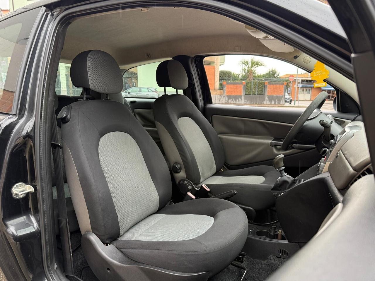 Lancia Ypsilon 1.2 Oro Giallo