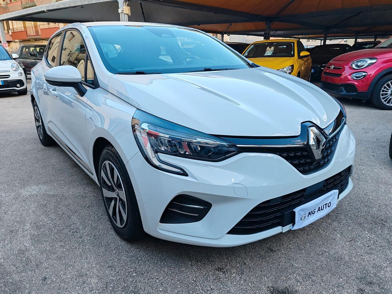 Renault Clio RENAULT CLIO