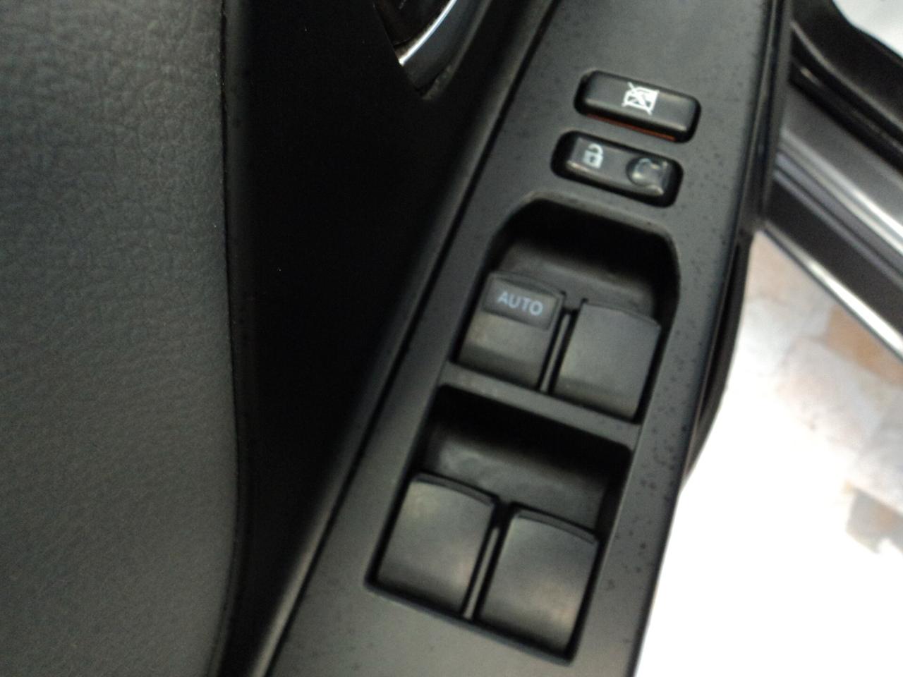 Toyota Yaris 1.5 Hybrid 5p. Cool