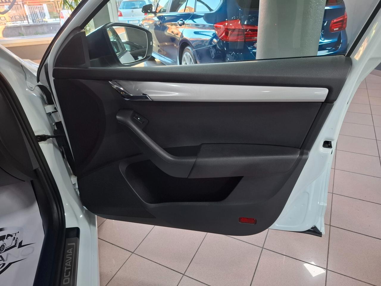 Skoda Octavia 1.6 TDI NEOPATENTATO