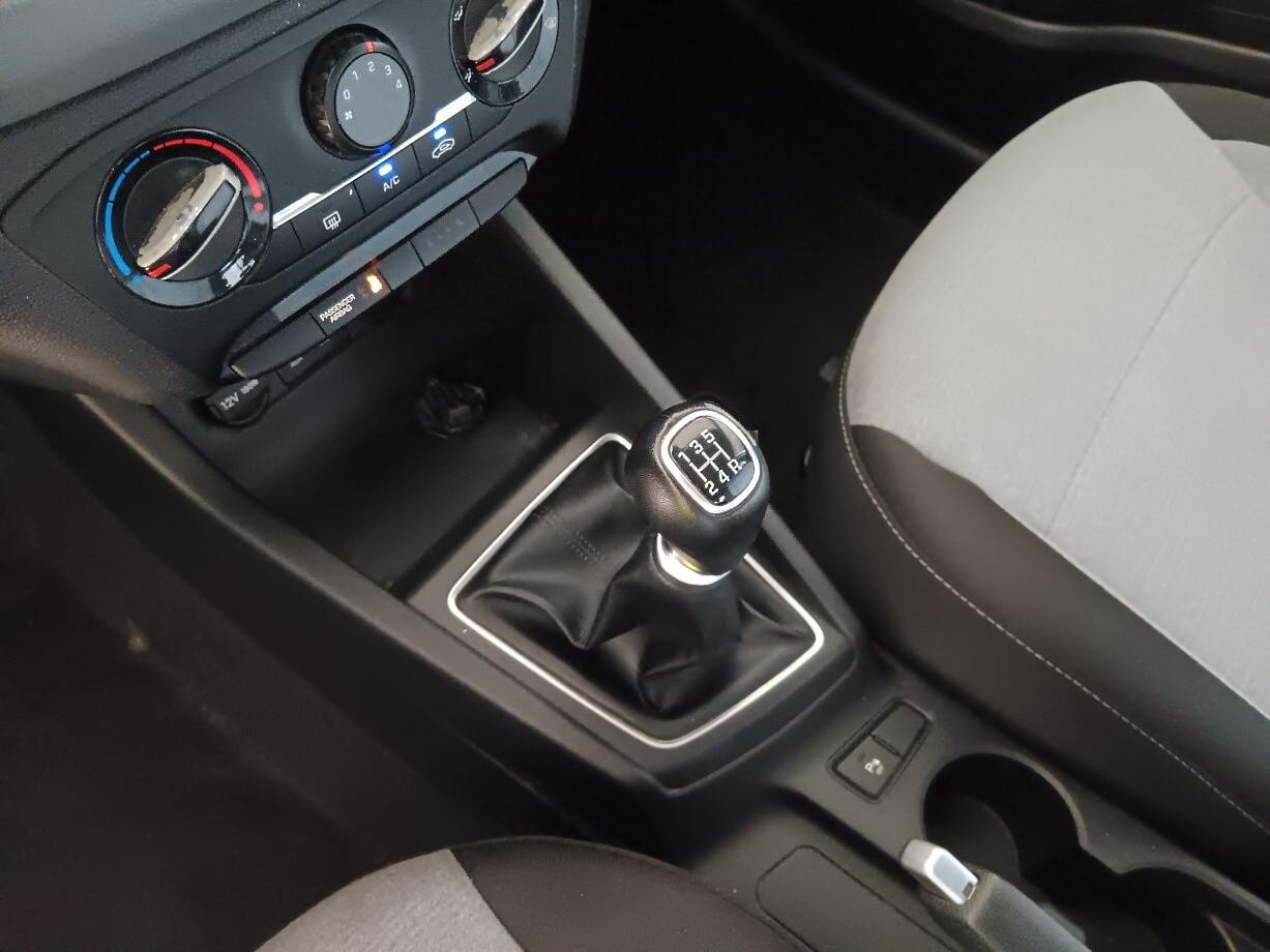 Hyundai i20 Style 1.2 (84 cv)