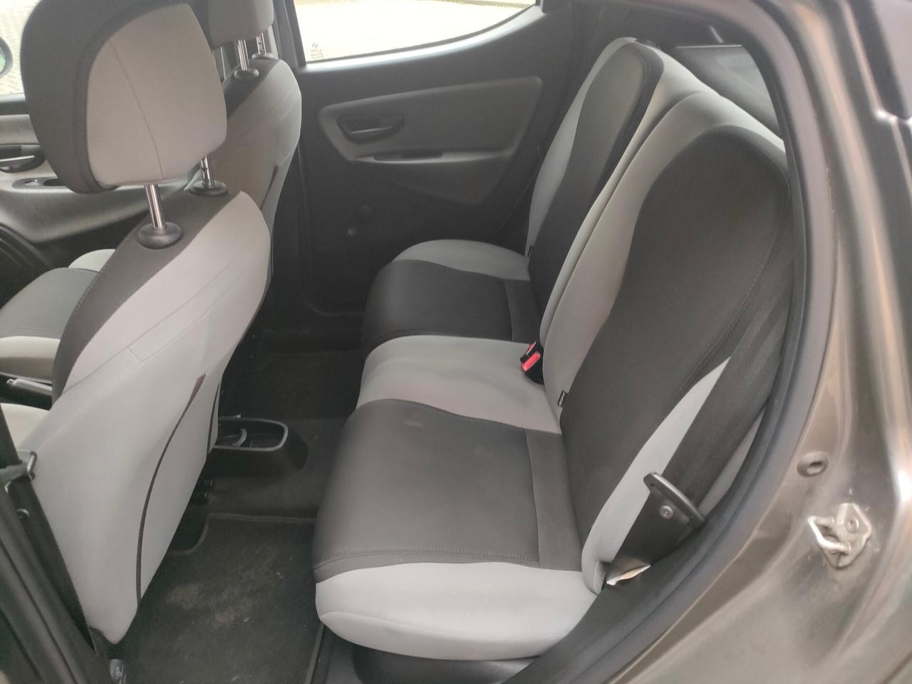 Lancia Ypsilon 0.9 TwinAir 85CV Ecochic Gold