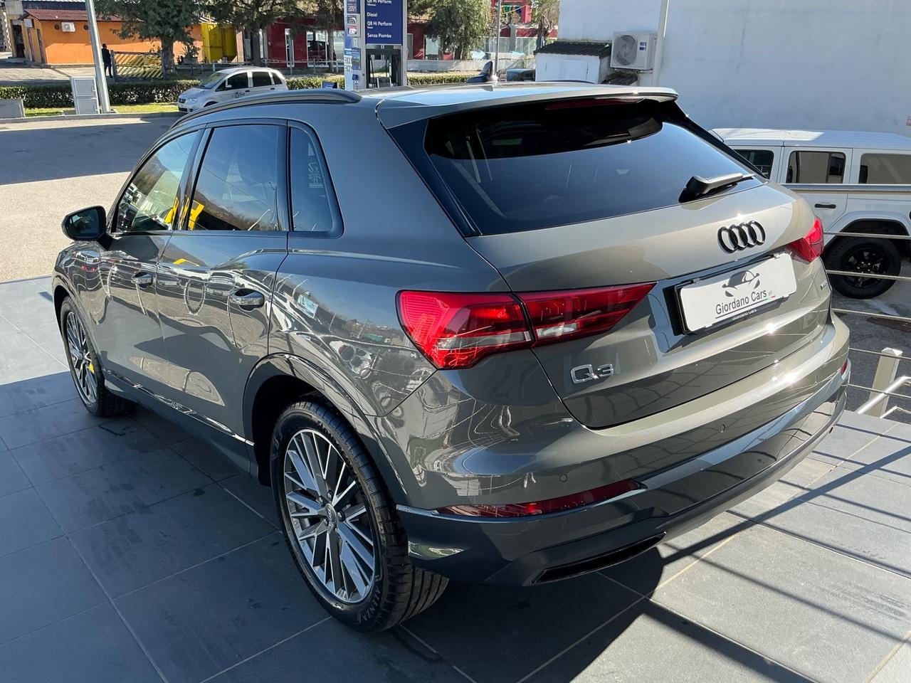 Audi Q3 35 TDI quattro S line edition gancio di traino a scomparsa