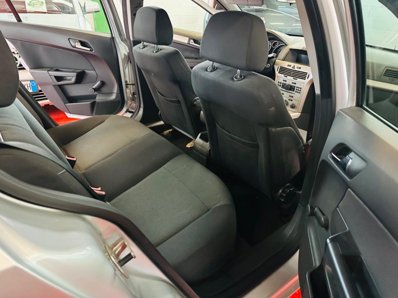 Opel Astra 1.7 CDTI 110CV 5 porte Cosmo