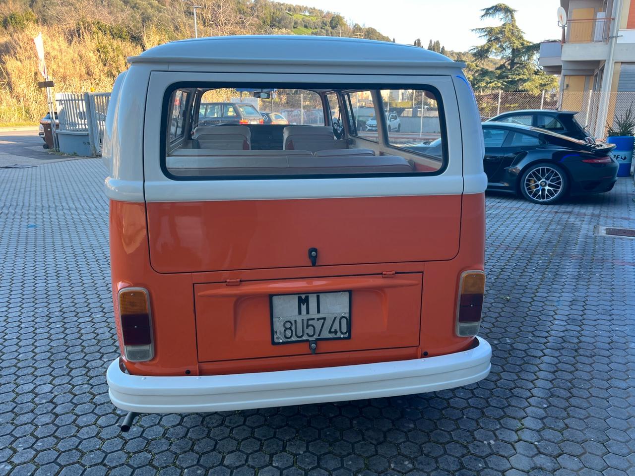 Volkswagen T2 8 posti walkthrouth