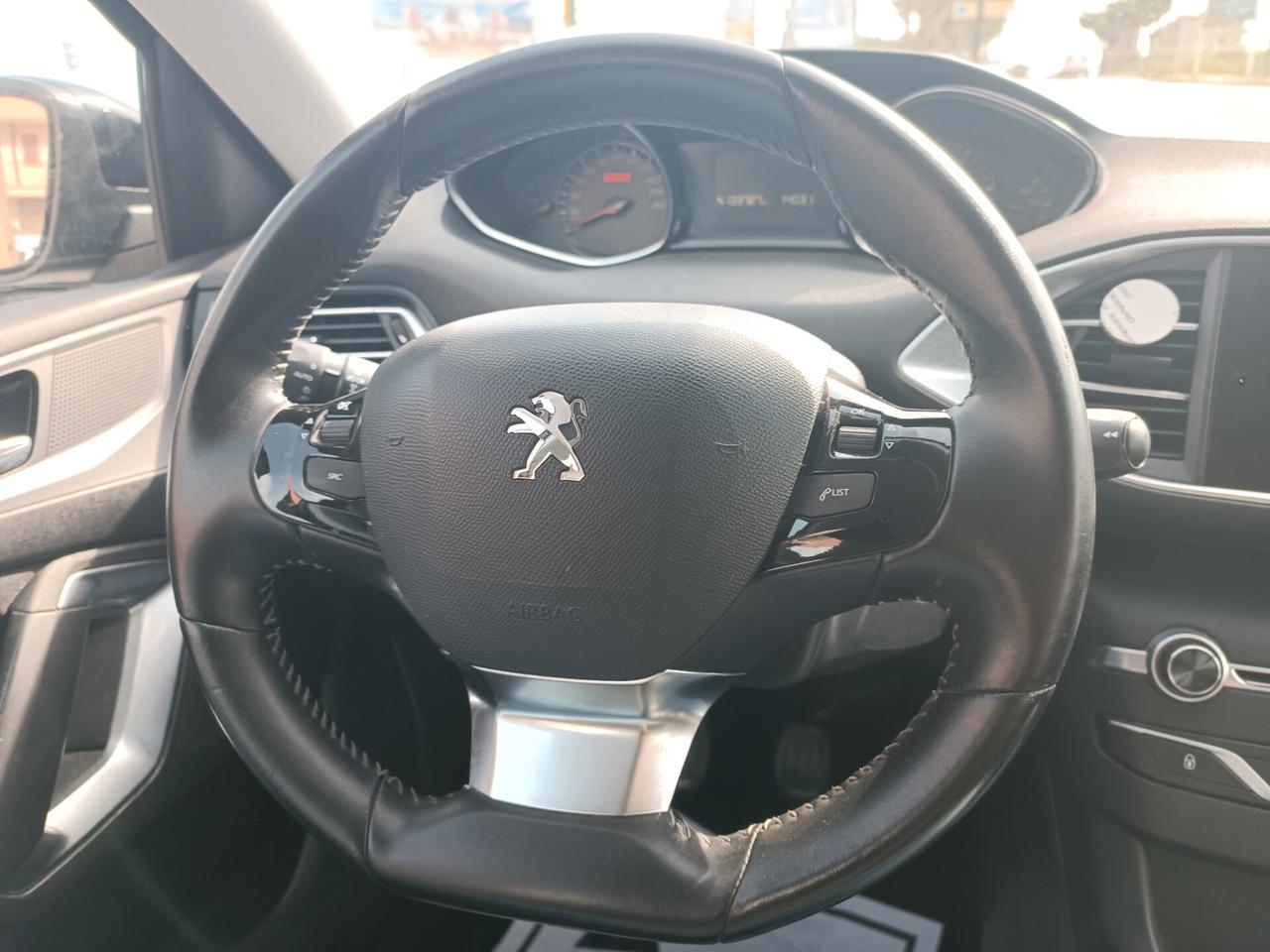 Peugeot 308 120 cv diesel