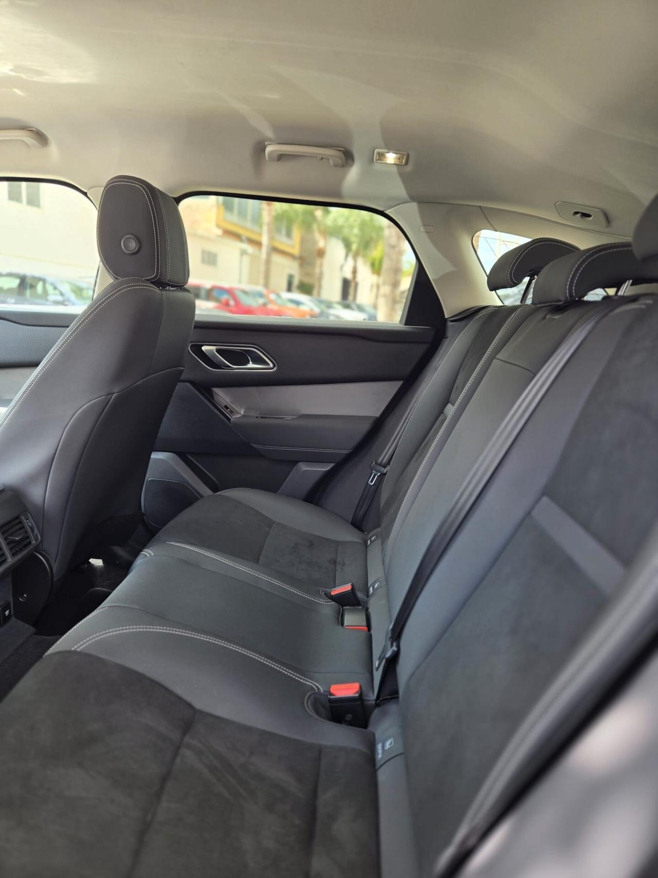 Land Rover Range Rover Velar 2.0d i4 HSE 180cv auto my19 Uff Italy Led Navi USB