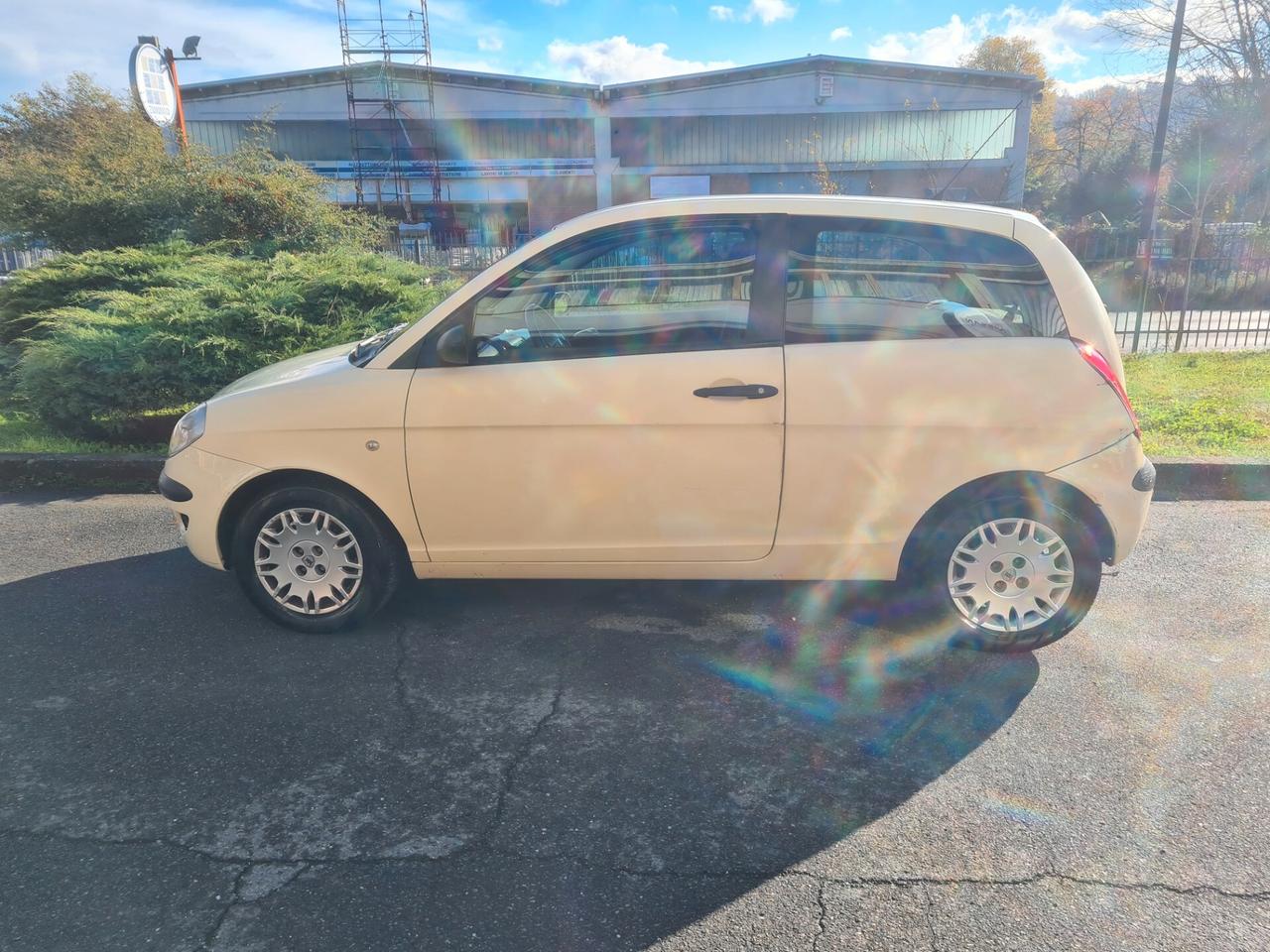 Lancia Y 1.2i cat LS