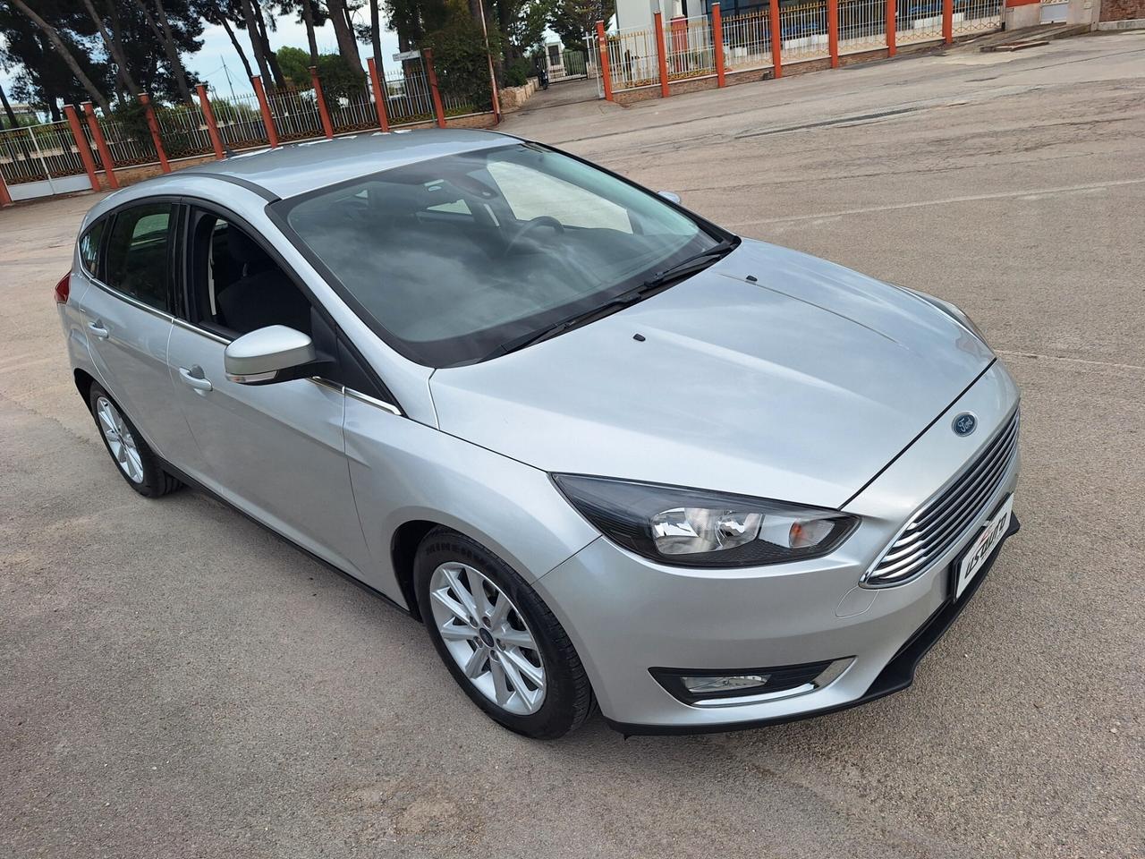 Ford Focus 1.5 TDCi 120 CV BERLINA 100000 KM