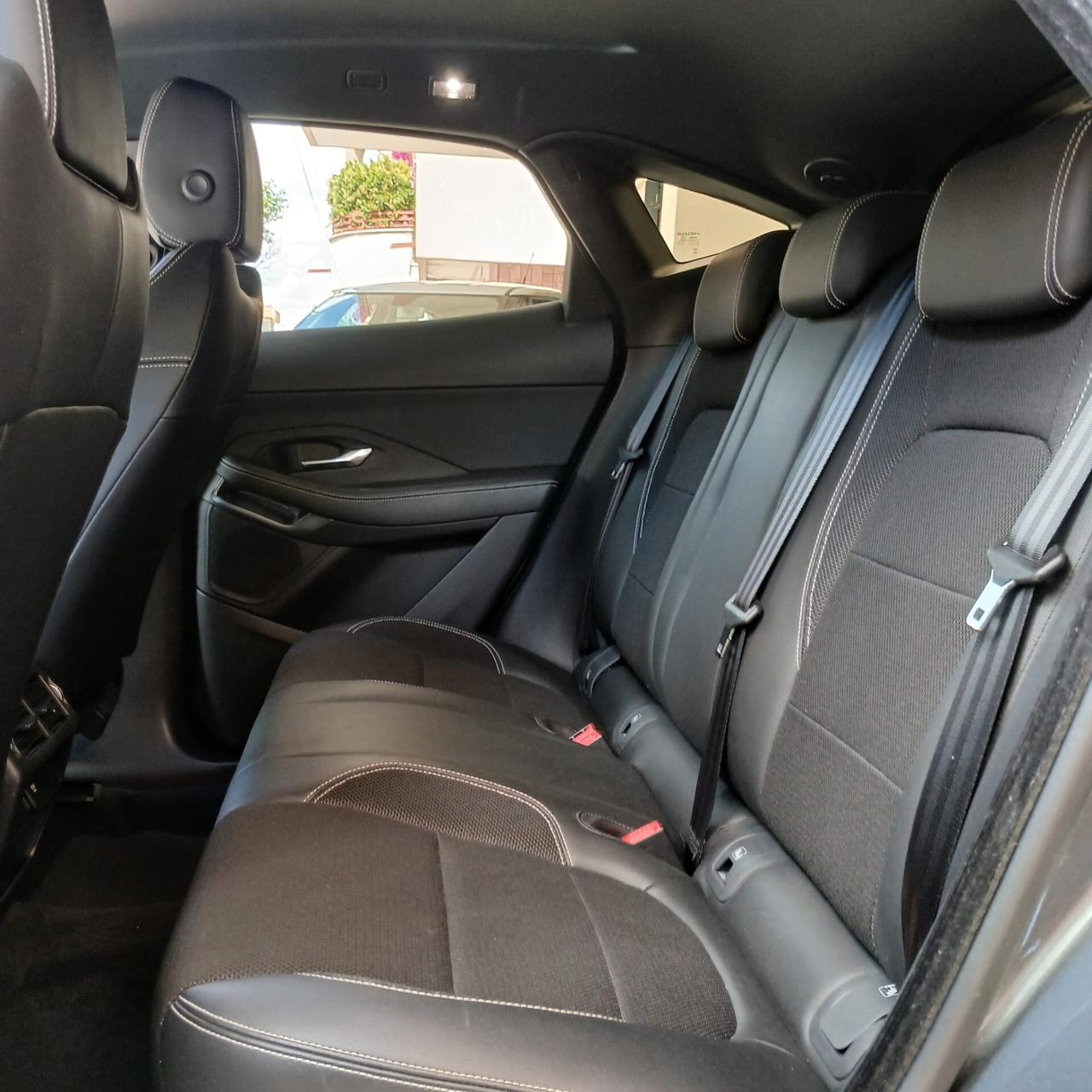 Jaguar E-Pace 2.0D 150 CV R-Dynamic