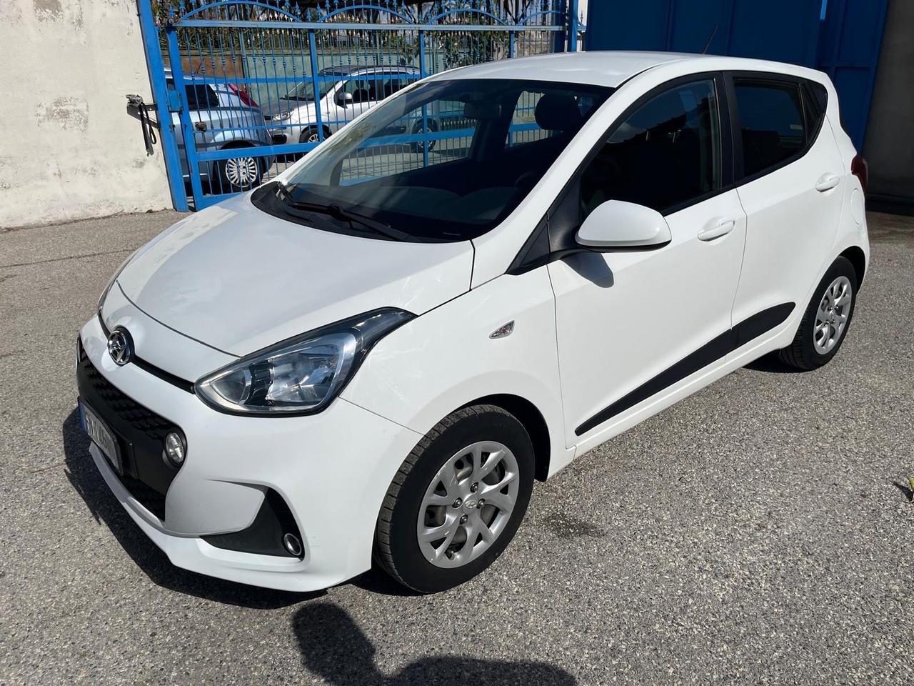 Hyundai i10-1.0 benzina - full-2018