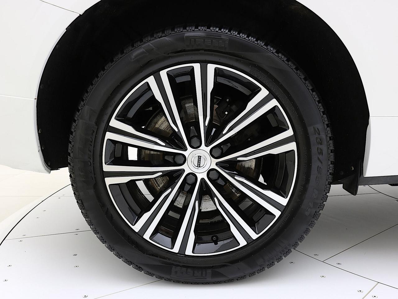 Volvo XC60 B4 AWD auto Inscription TETTO APRIBILE