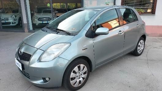 Toyota Yaris 1.3 5 p. X NEOPATENTATI!!