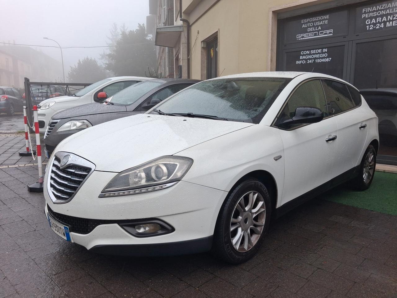 Lancia Delta 1.6 MJT DPF 105 CV Silver