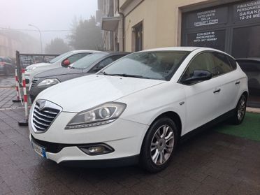 Lancia Delta 1.6 MJT DPF 105 CV Silver