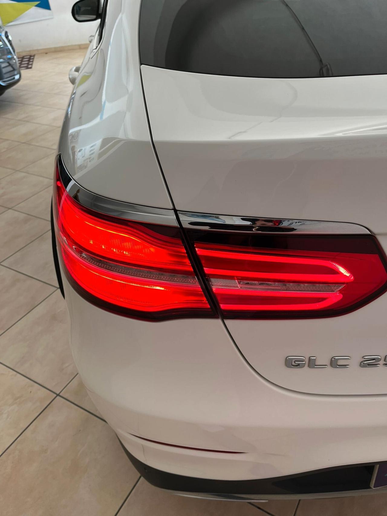 Mercedes-benz GLC 250 d 4Matic Premium amg-line full optionals