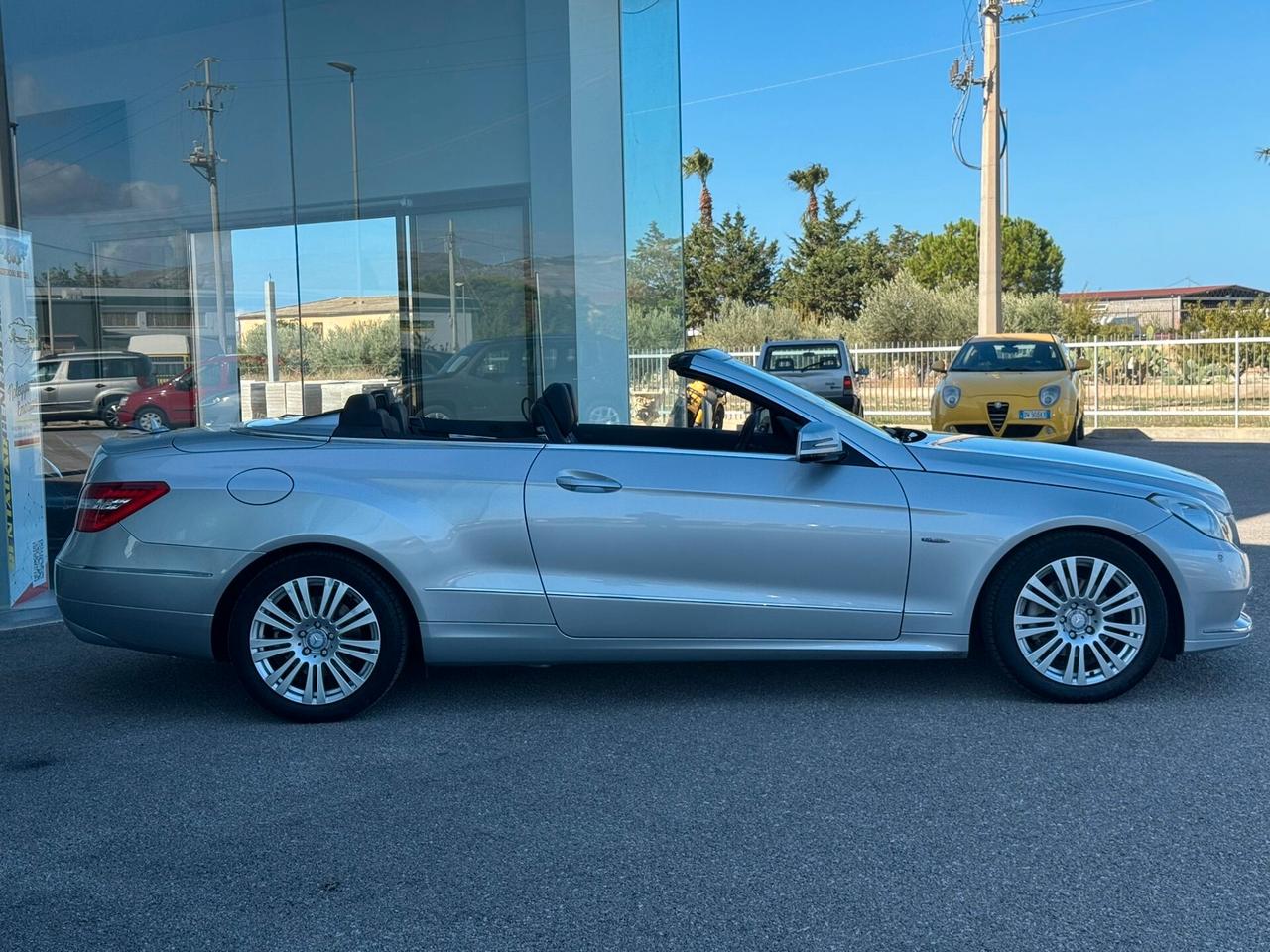 Mercedes-benz E 200 Cabrio BlueEFFICIENCY Avantgarde