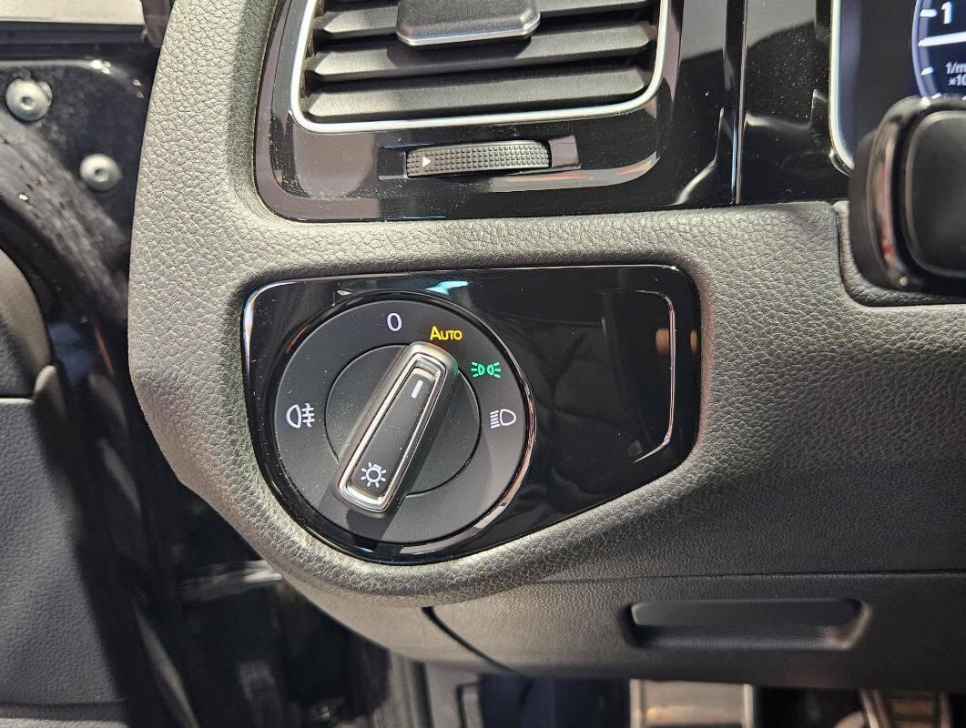 Volkswagen Golf 1.6 tdi Highline 115cv