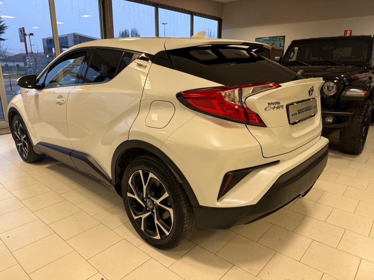 Toyota C-HR 1.8 Hybrid E-CVT Lounge