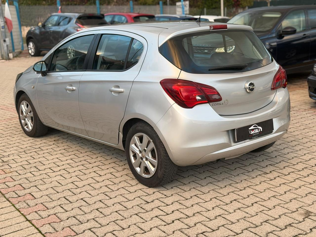 Opel Corsa 1.2 5 porte b-Color