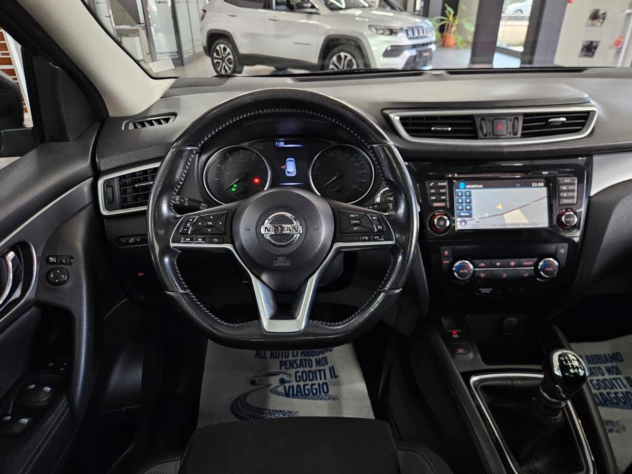 Nissan Qashqai 1.2 DIG-T Visia - TETTO PANORAMICO - NEOPATENTATI