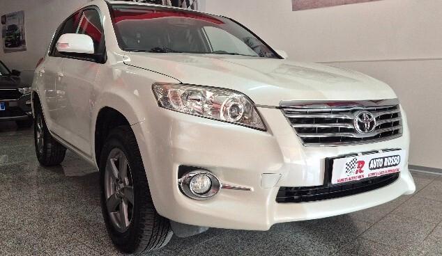 Toyota RAV 4 RAV4 Crossover 2.2 D-4D 150 CV Lounge