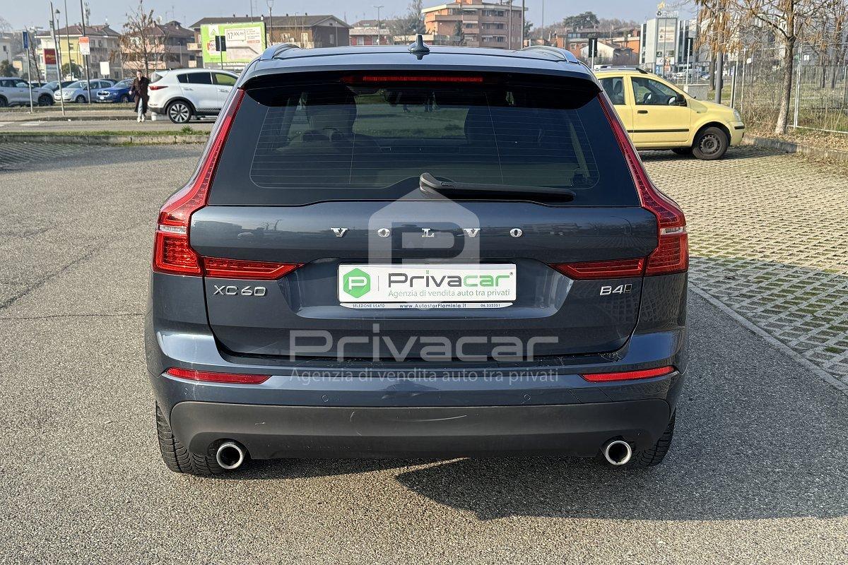 VOLVO XC60 B4 (d) AWD Geartronic Momentum Pro