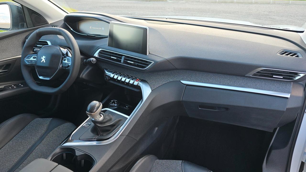 Peugeot 3008 BlueHDi 130 S&S Allure