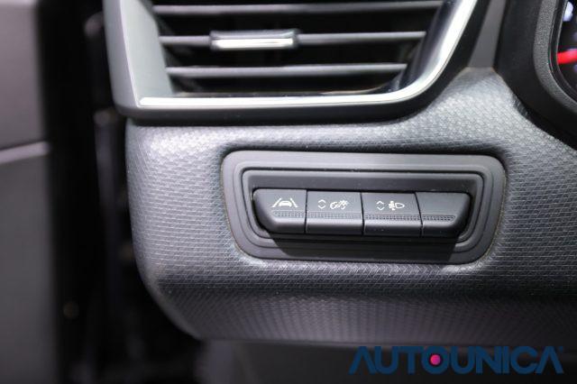 RENAULT Clio TCE 90 CV 5 PORTE EQUILIBRE NEOPATENTATI FARI LED