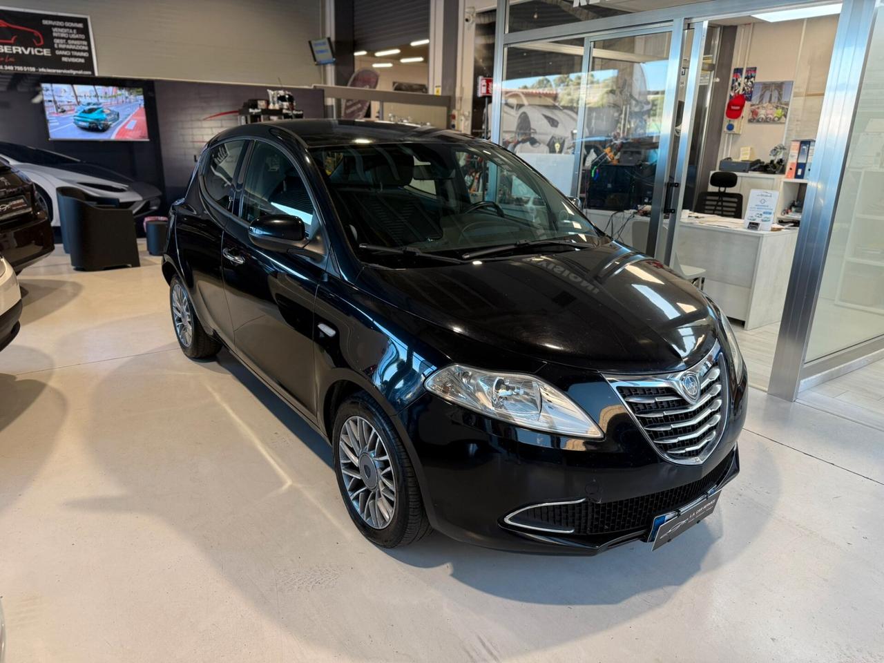 Lancia Ypsilon 1.3 MJT 16V 95 CV 5 porte S&S Platinum