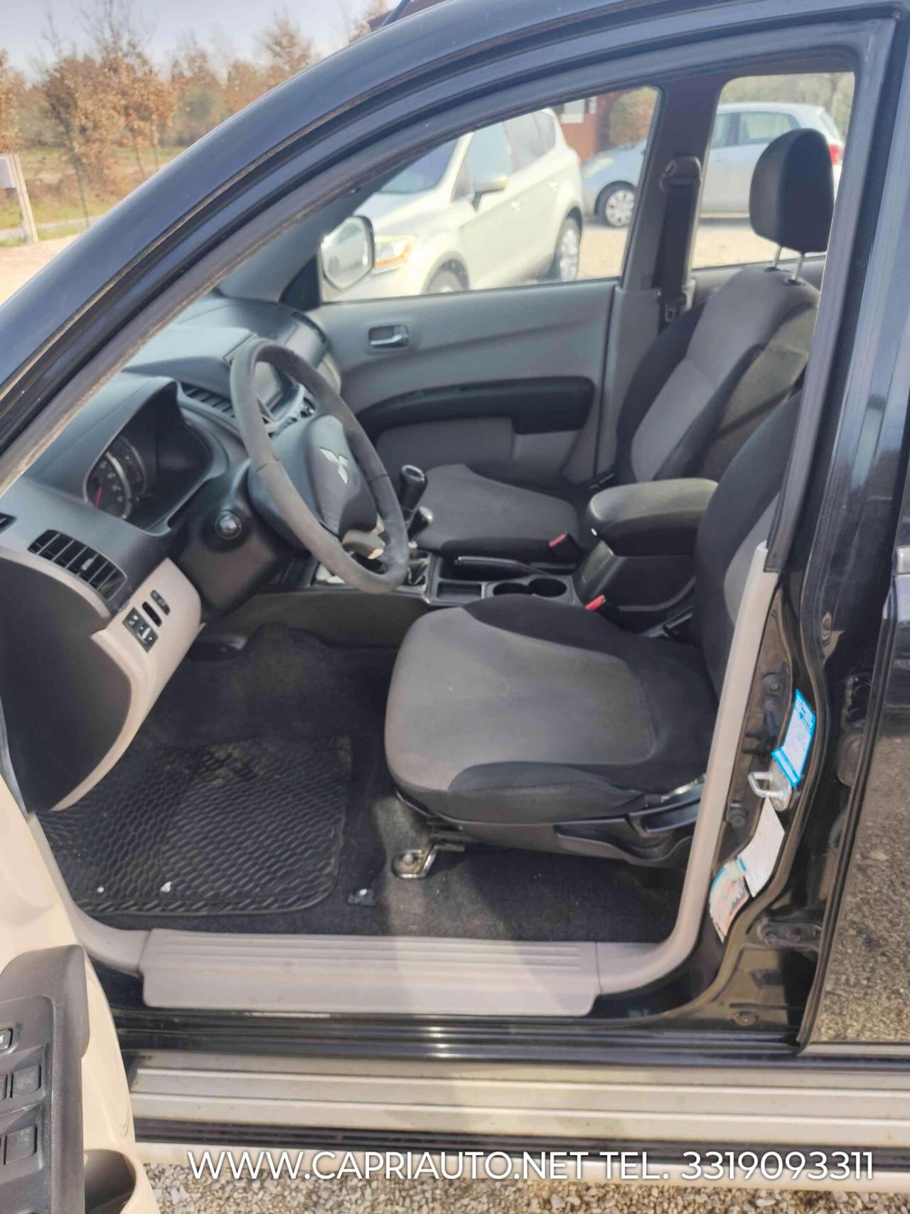 Mitsubishi L200 2.5 DI-D/136CV DC Invite Plus