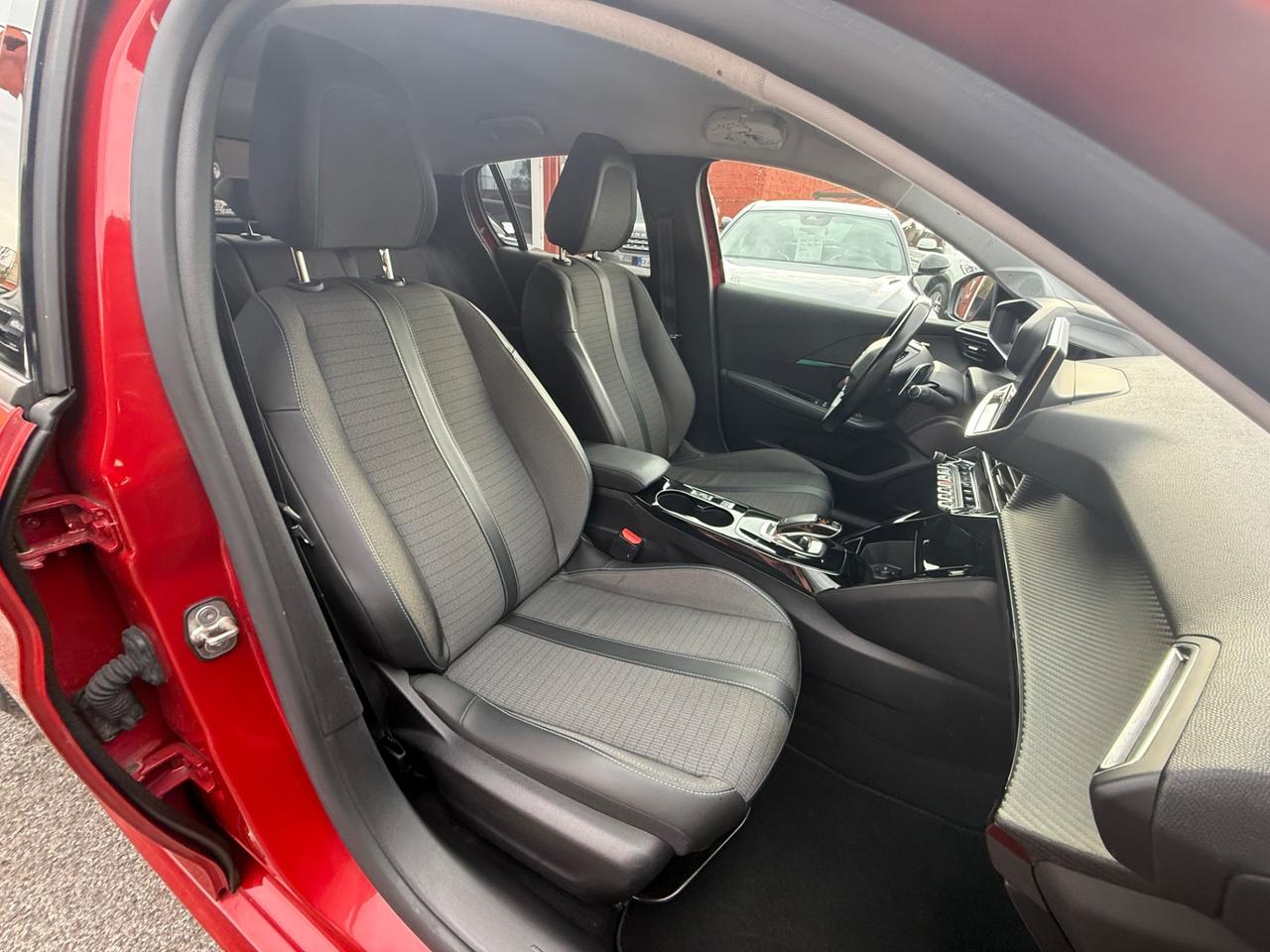 208 1.2 benzina/unipro/rate/permute/garanzia/neopatentati