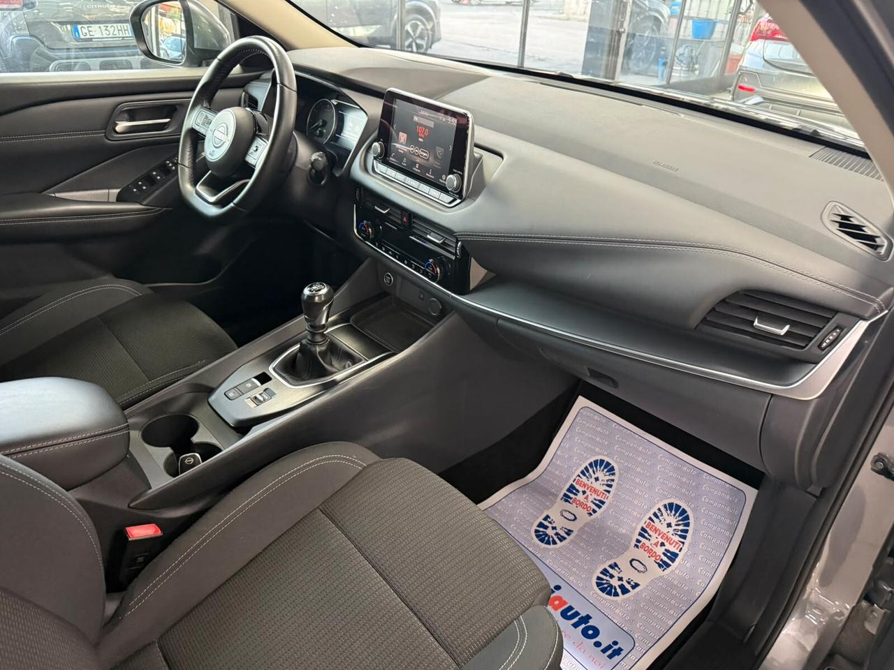 Nissan Qashqai MHEV 140 CV Business