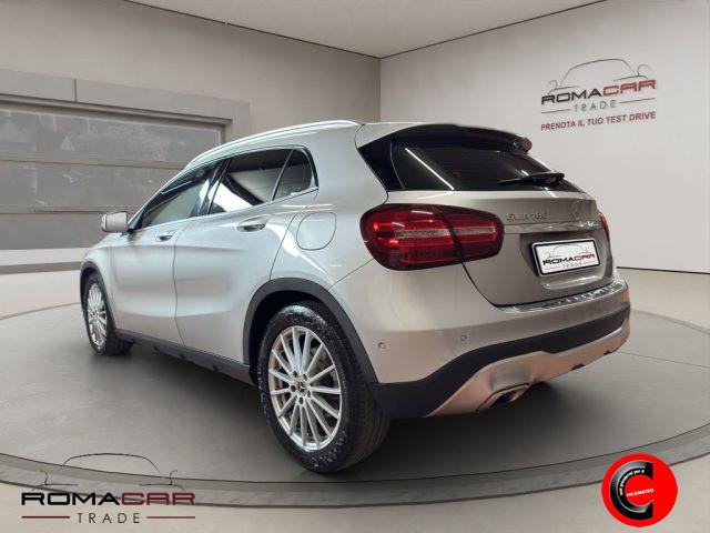 MERCEDES-BENZ GLA 180 AUTOMATICA! PELLE FARI LED NAVI SENSORI TELECAMERA