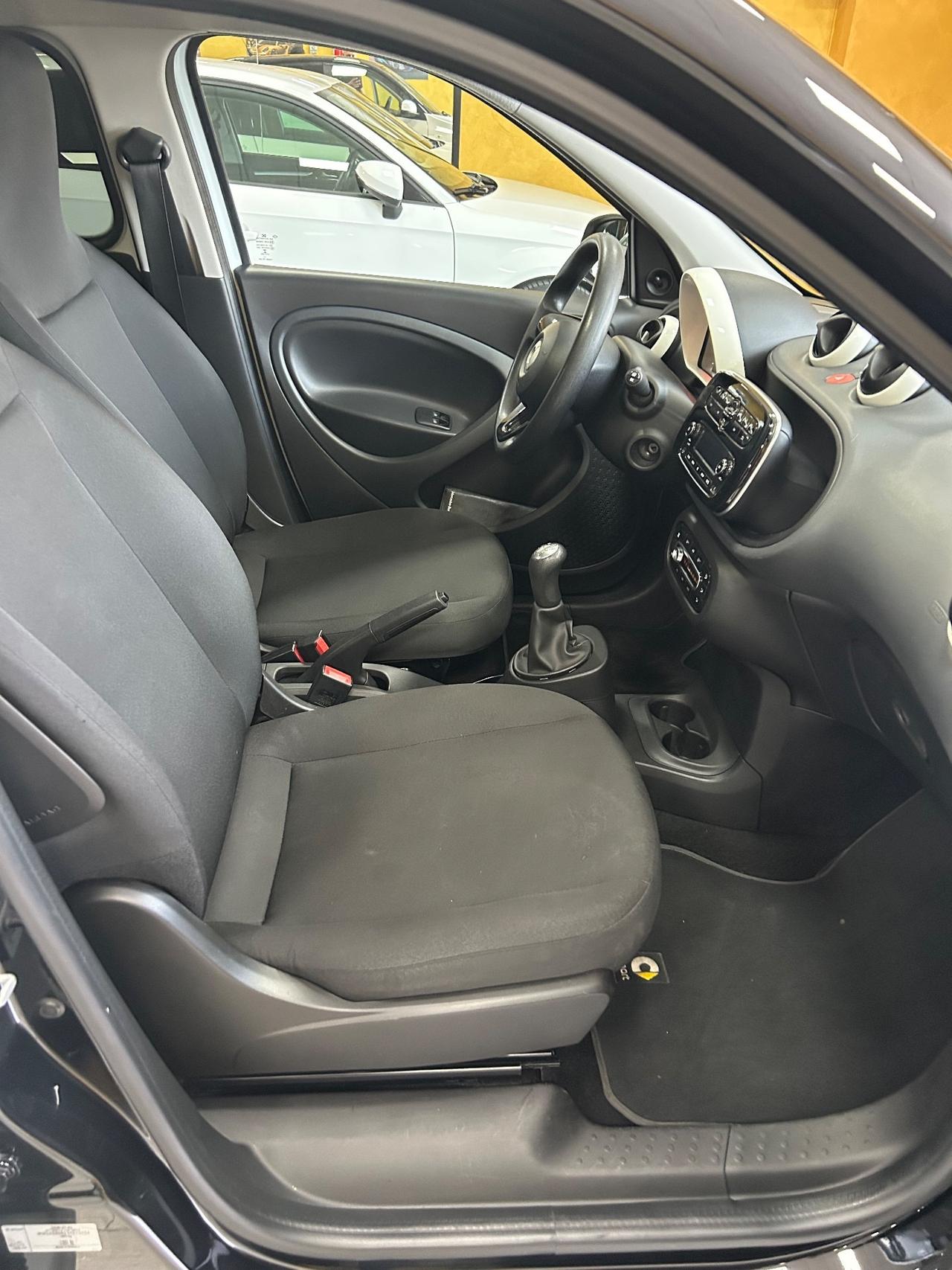 SMART FORFOUR 1.0 71 cv “LED/PDC/VETRI OSC”-2019