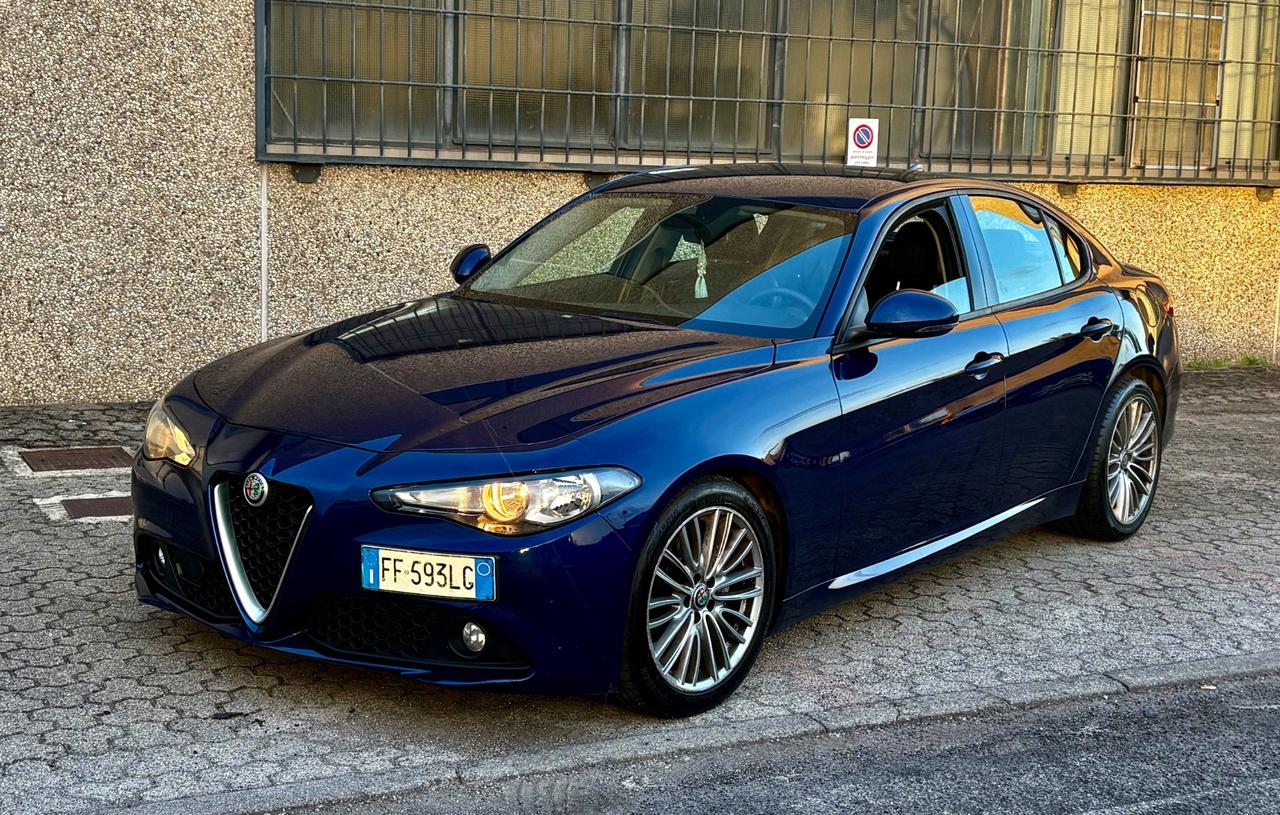 Alfa Romeo Giulia 2.2 TD 180 CV Business Sport