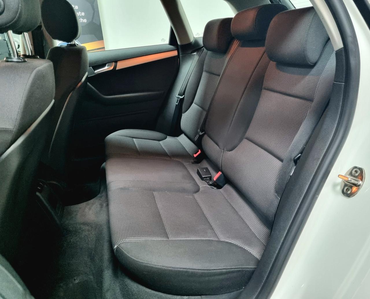 AUDI A3 1.6 TDI 105 CV S tronic AMBITION