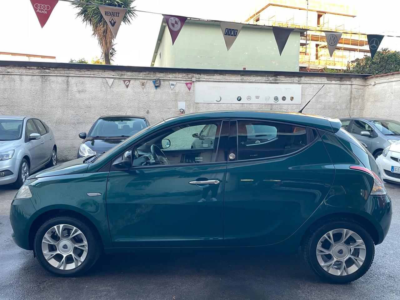 Lancia Ypsilon 1.2 69 CV 5 porte GPL Ecochic Platinum stupenda